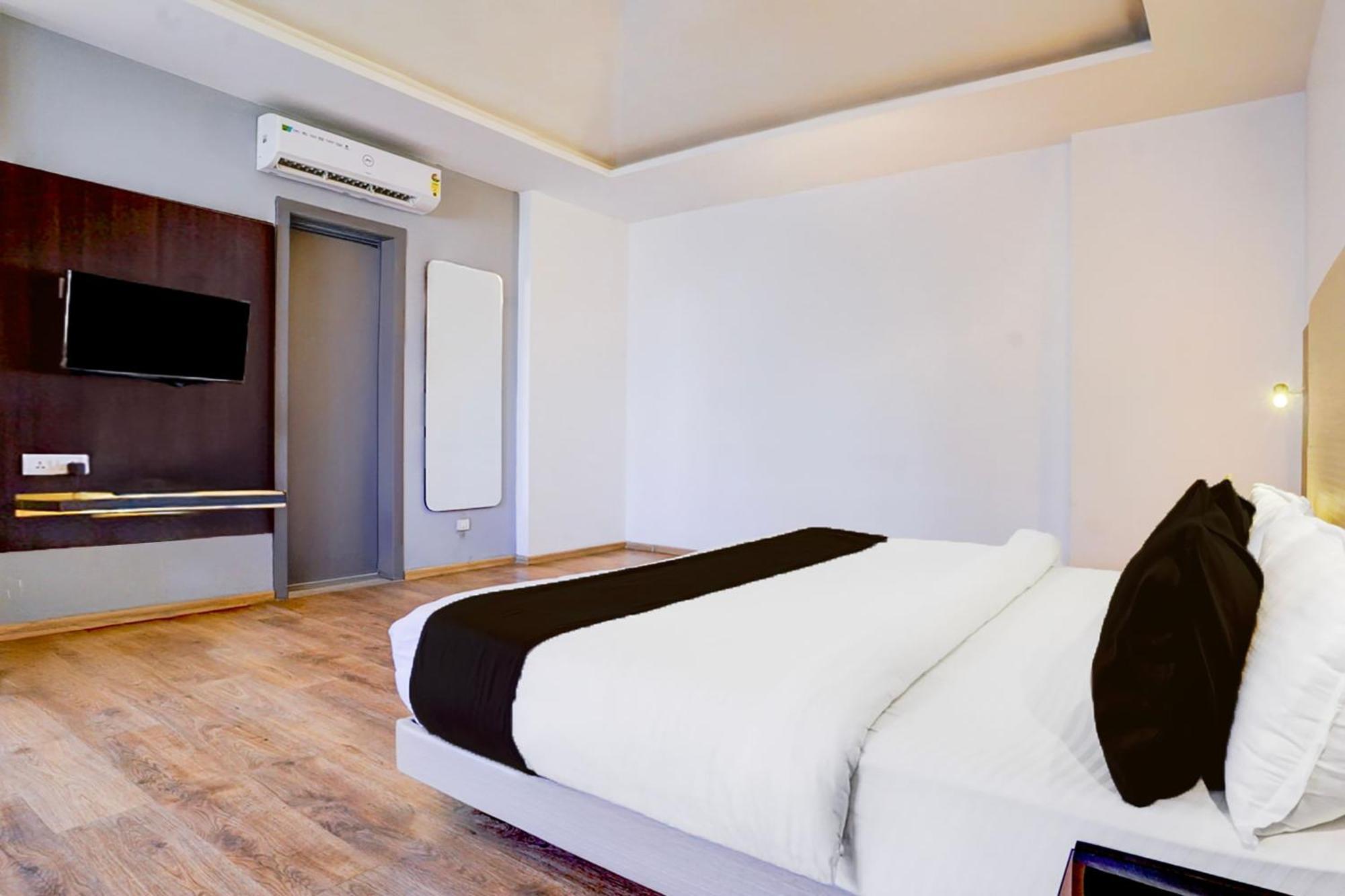 Super Townhouse Exhibition Centre Goregaon Hotel 3*