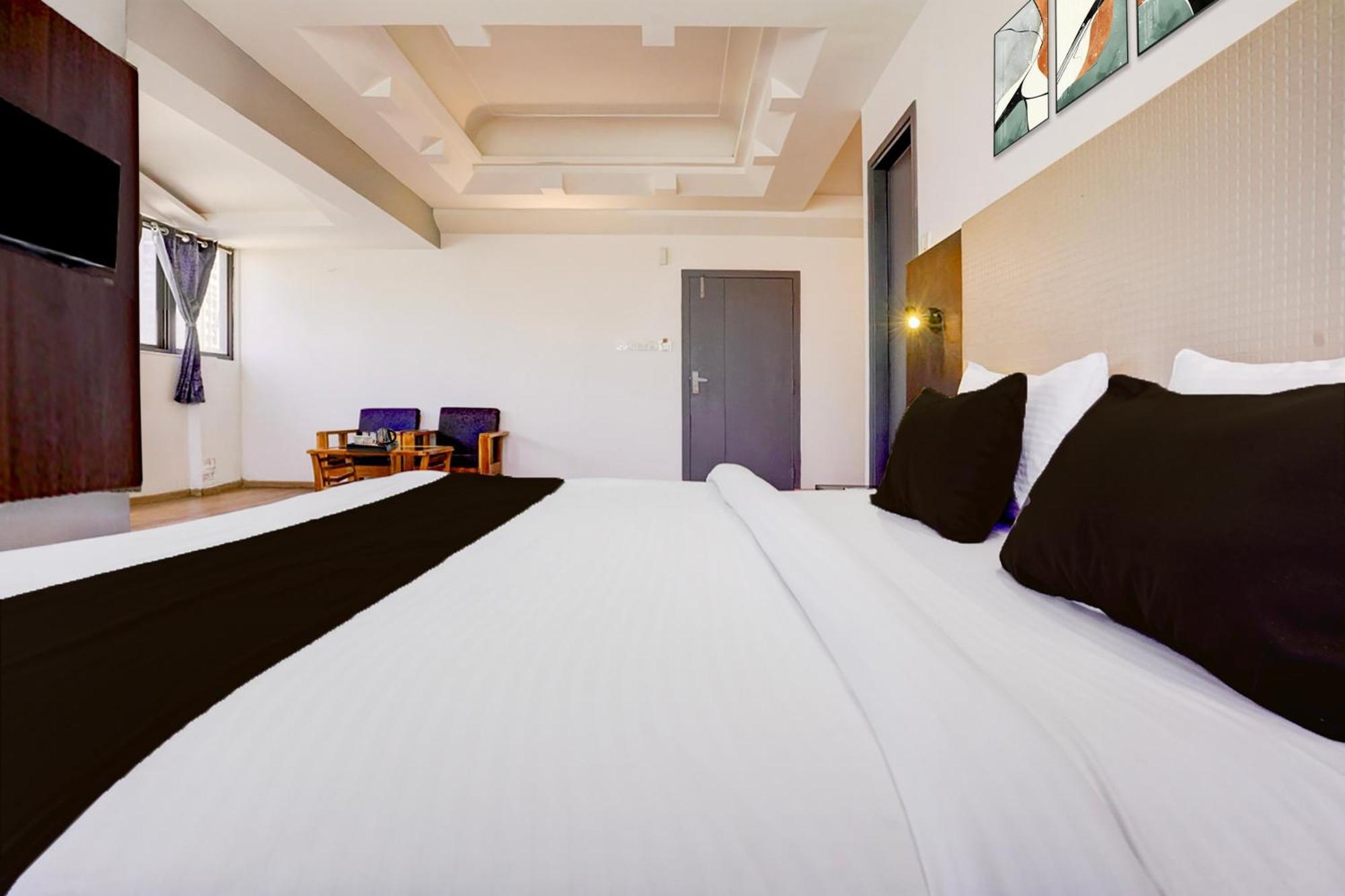 Super Townhouse Exhibition Centre Goregaon Hotel Bombay