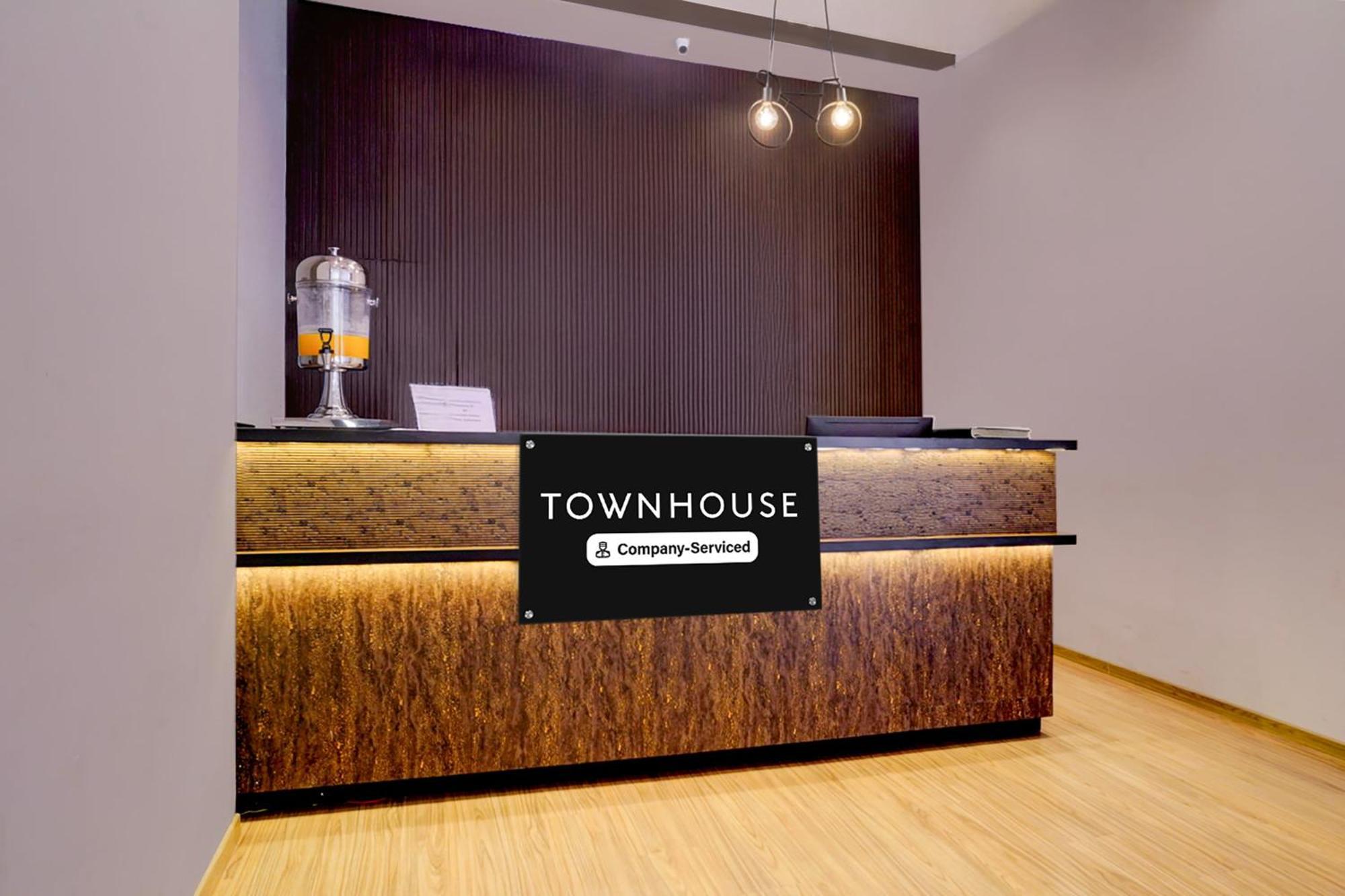 Super Townhouse Exhibition Centre Goregaon Bombay